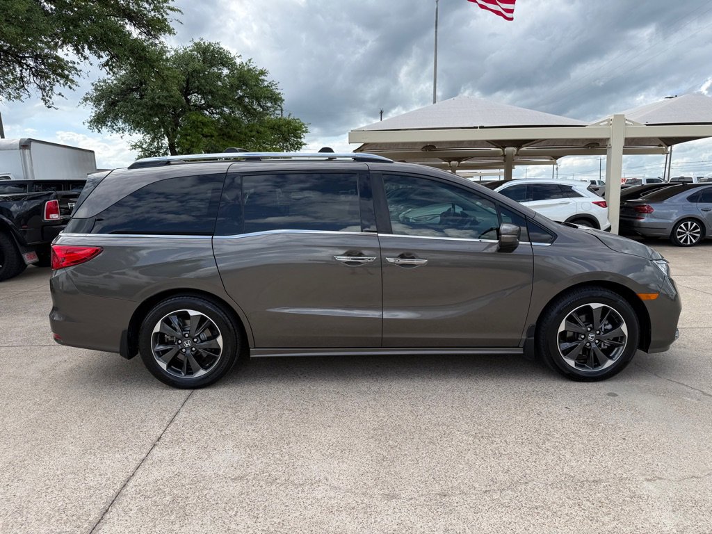 Used 2022 Honda Odyssey Elite image 7