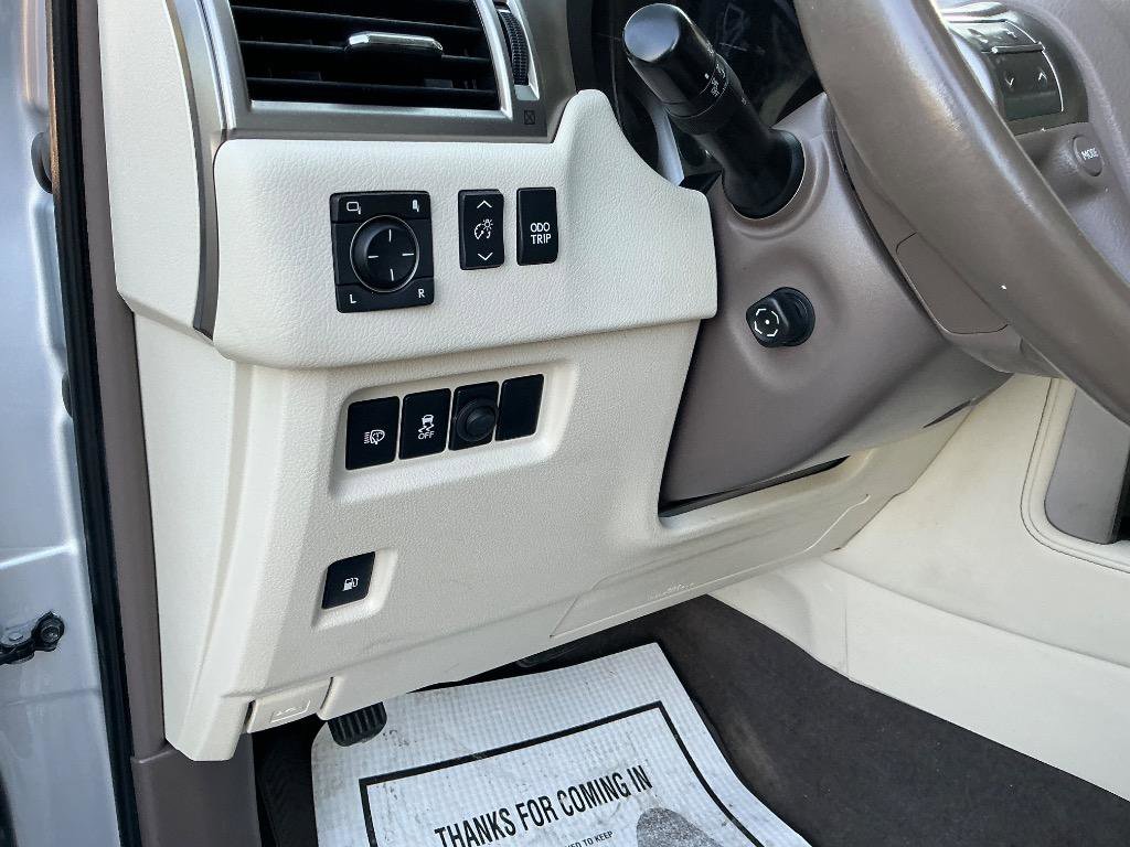 Used 2019 Lexus GX 460 Premium w/ Premium Package AWD/4WD image 16