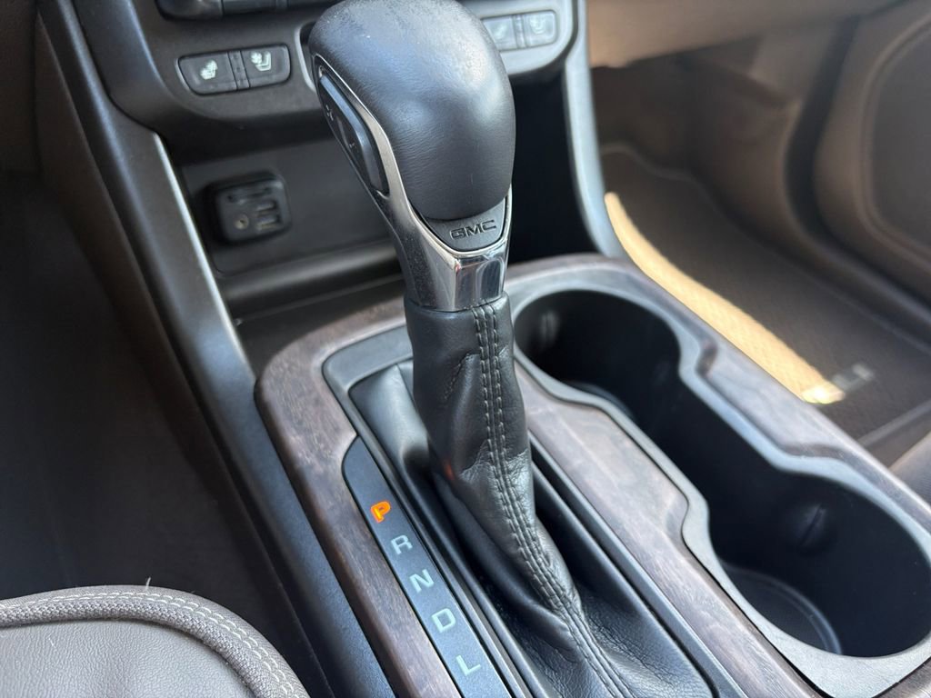 Used 2022 GMC Canyon Denali image 26