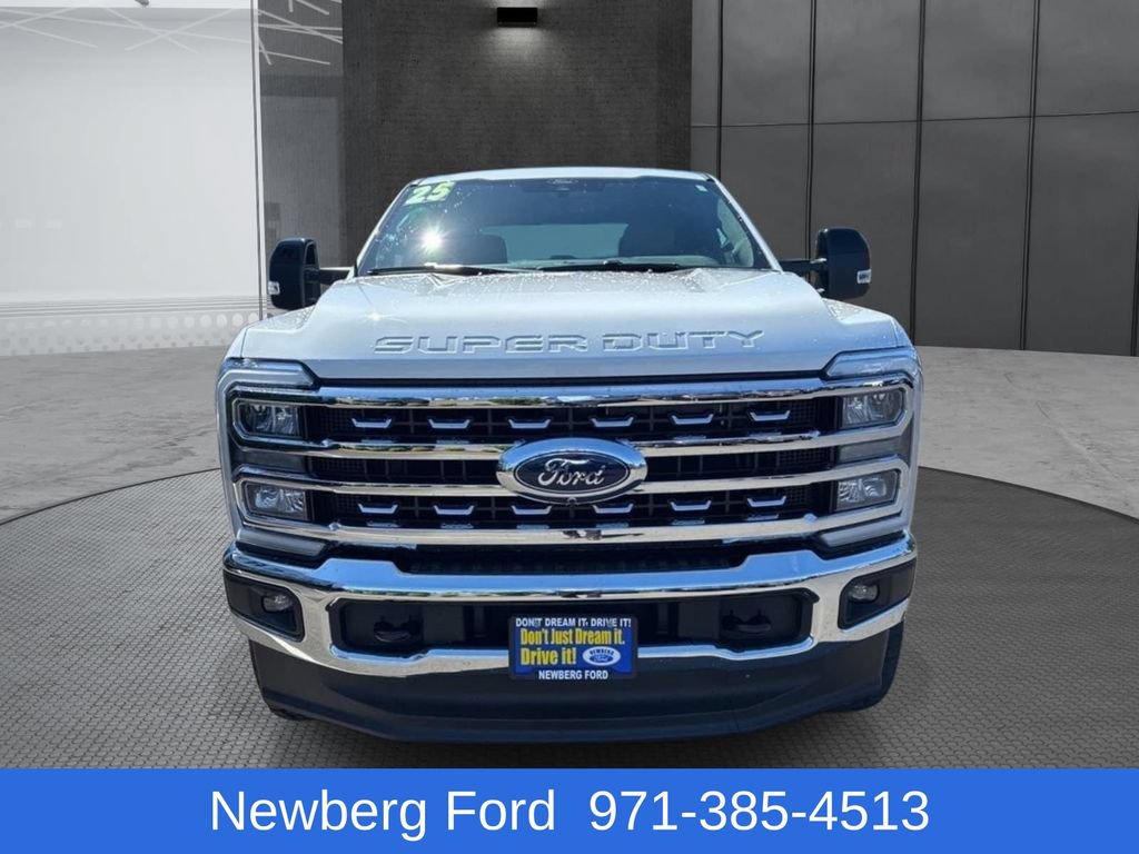 Used 2025 Ford F350 Lariat w/ FX4 Off-Road Package AWD/4WD image 2