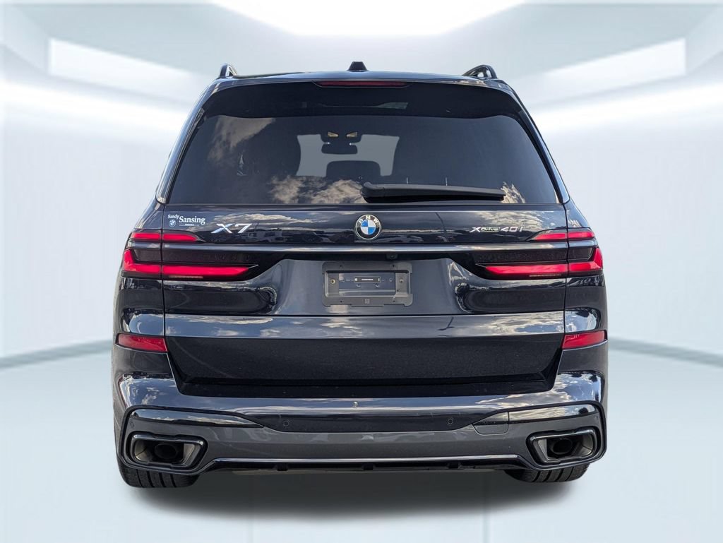 Used 2026 BMW X7 xDrive40i w/ Executive Package AWD/4WD image 4