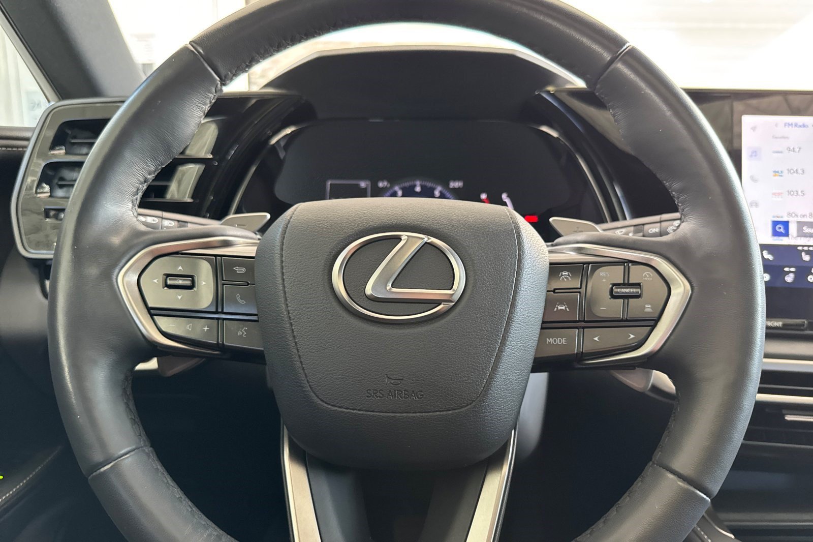 Certified 2024 Lexus RX 350 FWD w/ Technology Package image 29