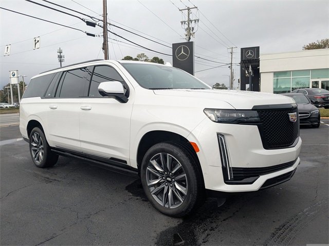 Used 2022 Cadillac Escalade ESV Sport w/ Touring Package image 3