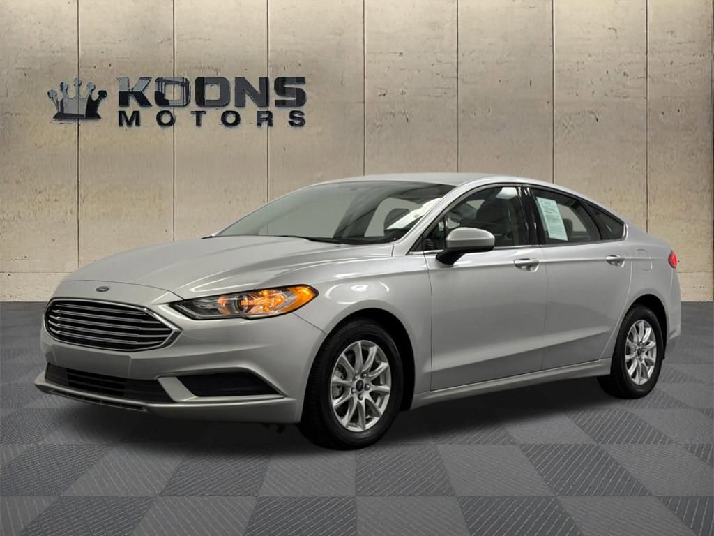 Used 2018 Ford Fusion S image 1