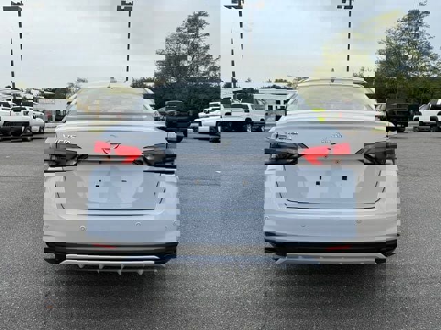 New 2025 Nissan Versa SV w/ Trunk Package image 6