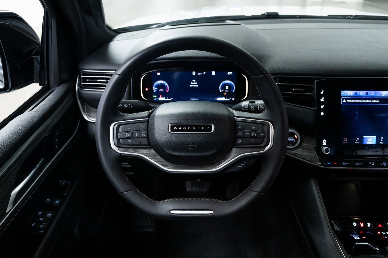 Used 2024 Jeep Wagoneer Series II w/ Convenience Group I image 12