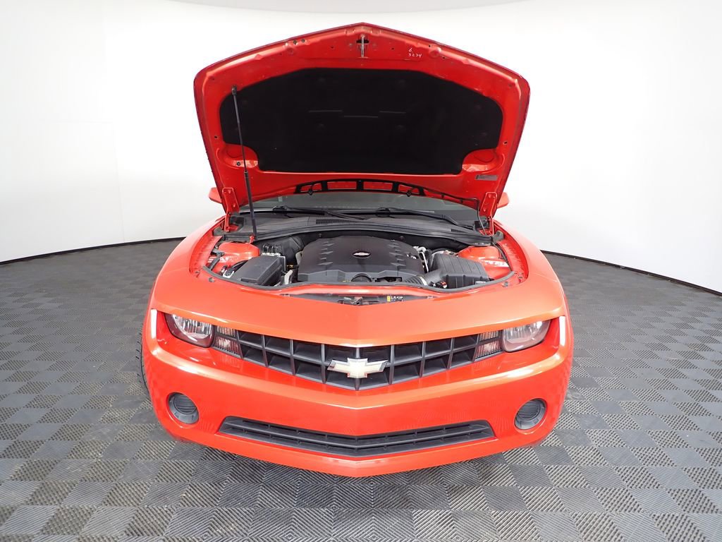 Used 2013 Chevrolet Camaro LS image 3