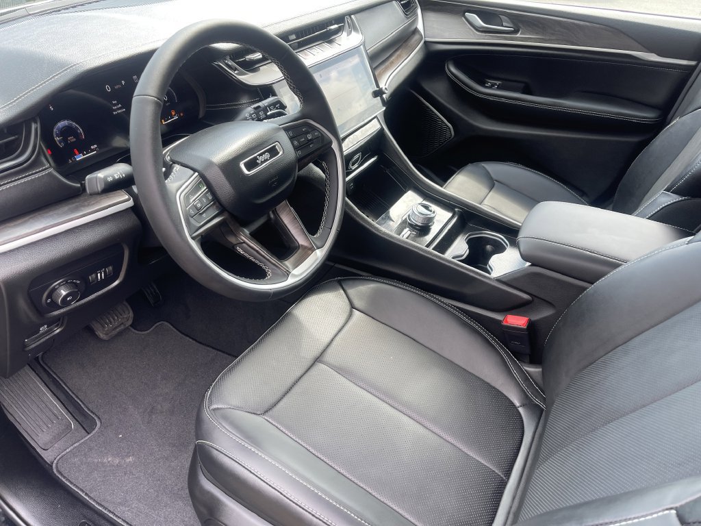 New 2026 Jeep Grand Cherokee Limited AWD/4WD image 6