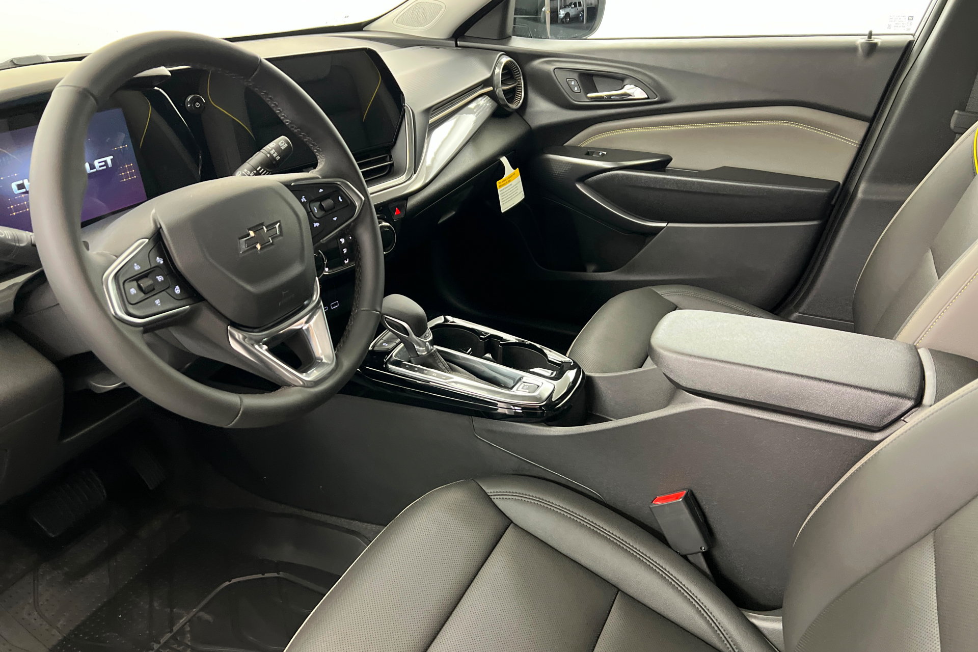 New 2026 Chevrolet Trax ACTIV w/ Driver Confidence Package FWD image 16