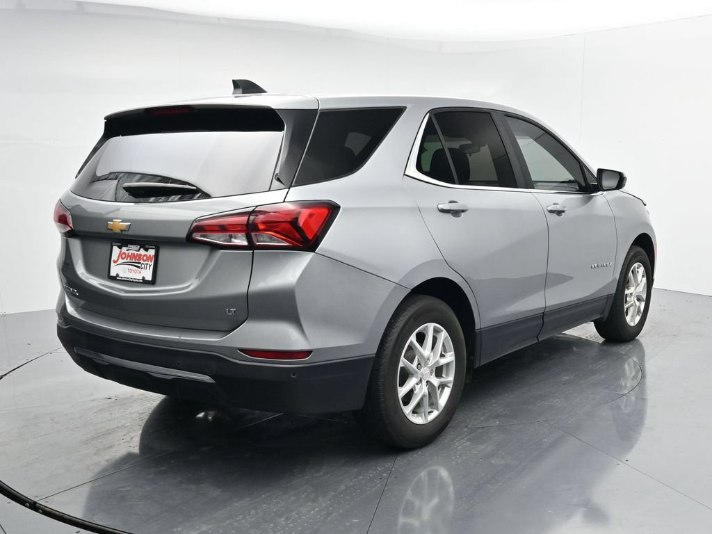 Used 2023 Chevrolet Equinox LT w/ Driver Convenience Package FWD image 7