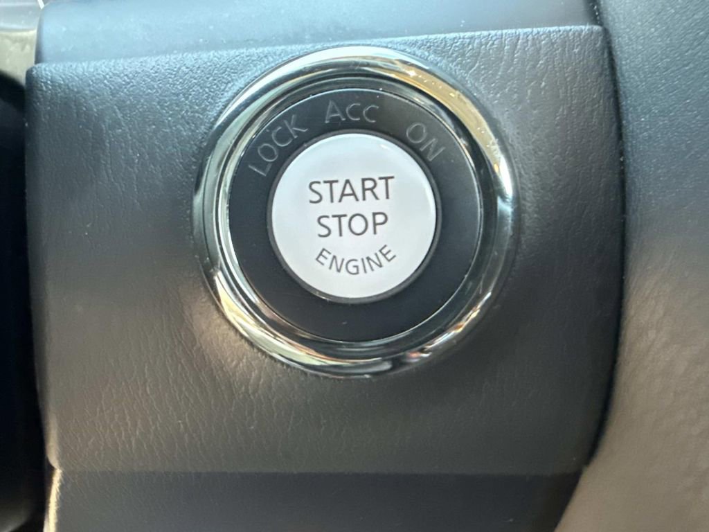 Used 2023 Nissan Armada SL w/ Captain's Chairs Package image 38