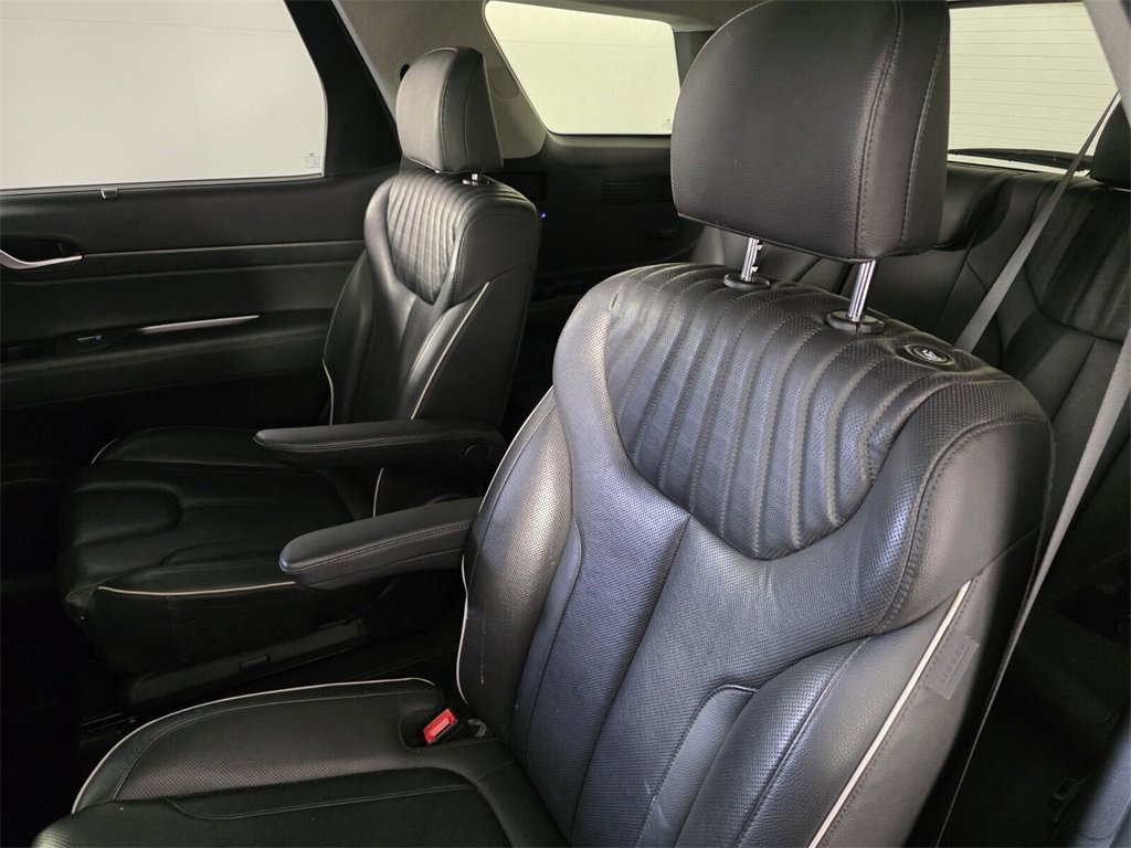 Used 2023 Hyundai Palisade Limited image 17