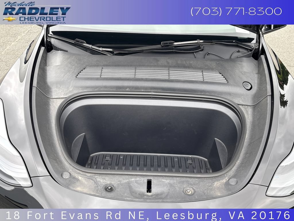 Used 2025 Tesla Model Y Long Range AWD/4WD image 10