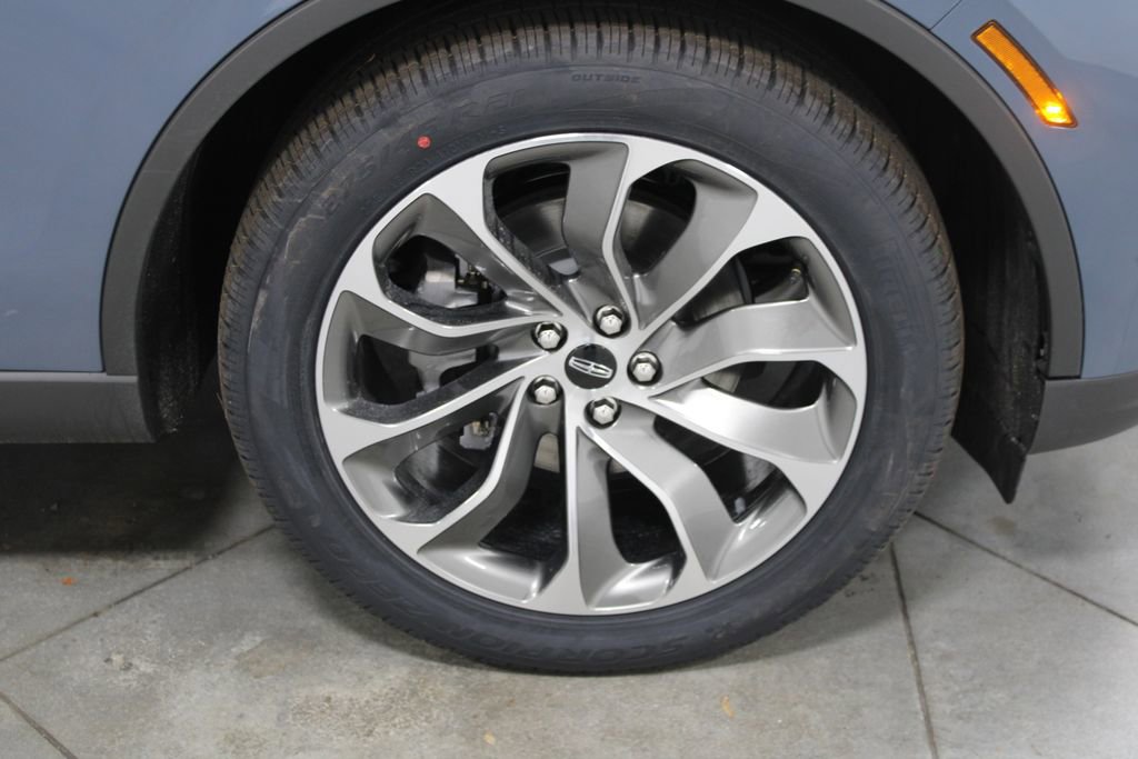 New 2026 Lincoln Aviator 2WD image 12