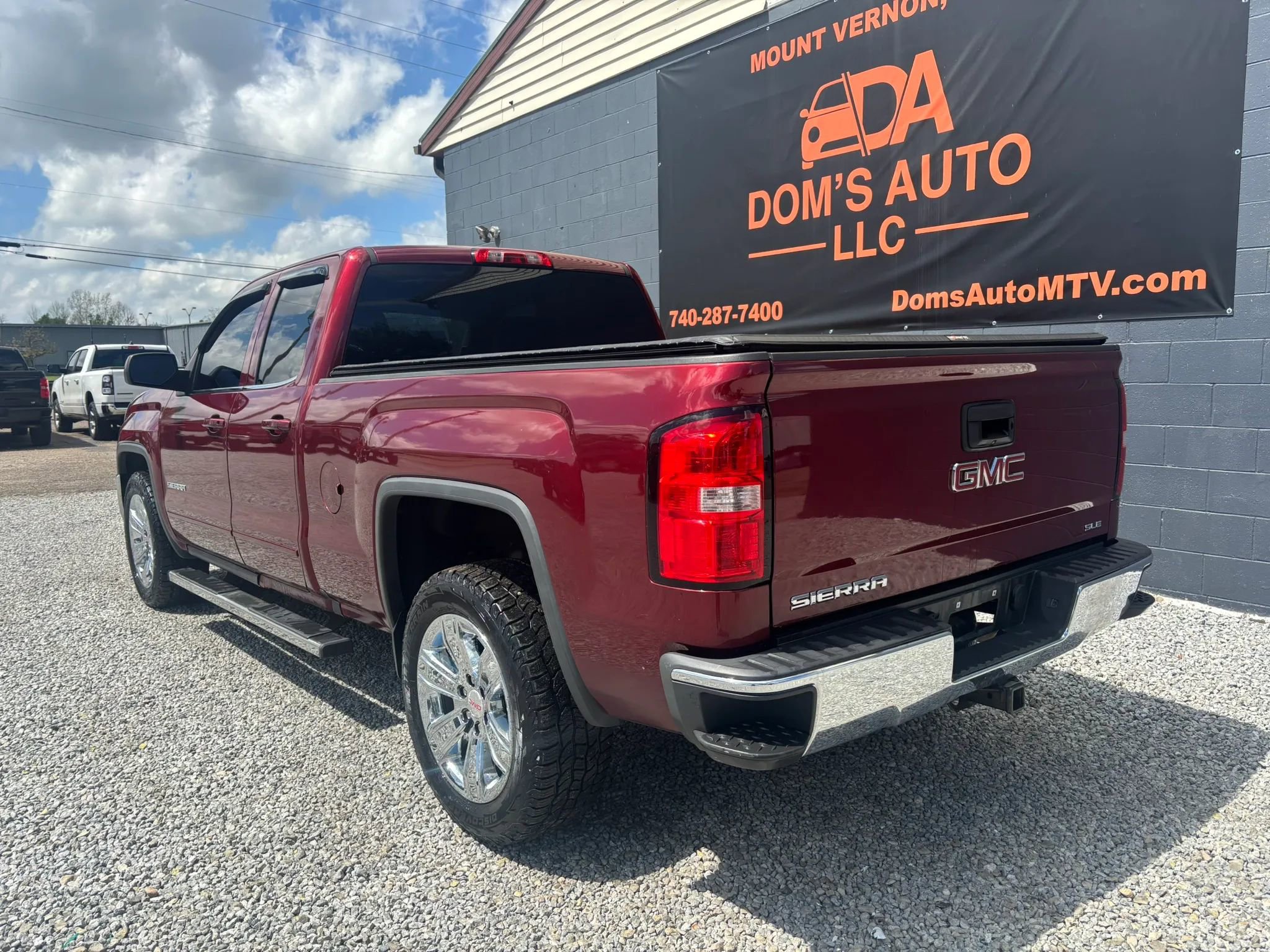 Used 2016 GMC Sierra 1500 SLE w/ SLE Value Package RWD image 3