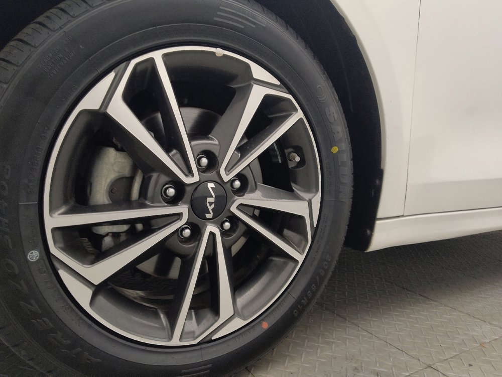 Used 2024 Kia Forte LXS w/ LXS Technology Package image 31