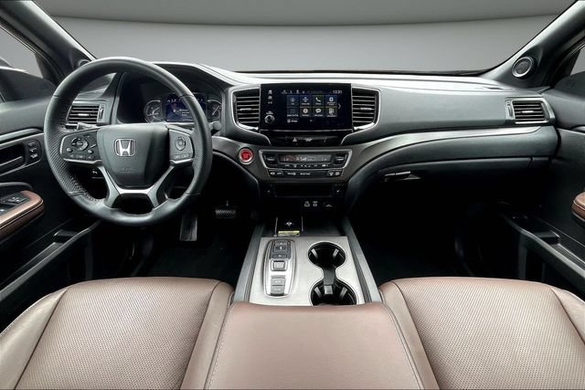 Certified 2024 Honda Passport EX-L image 9