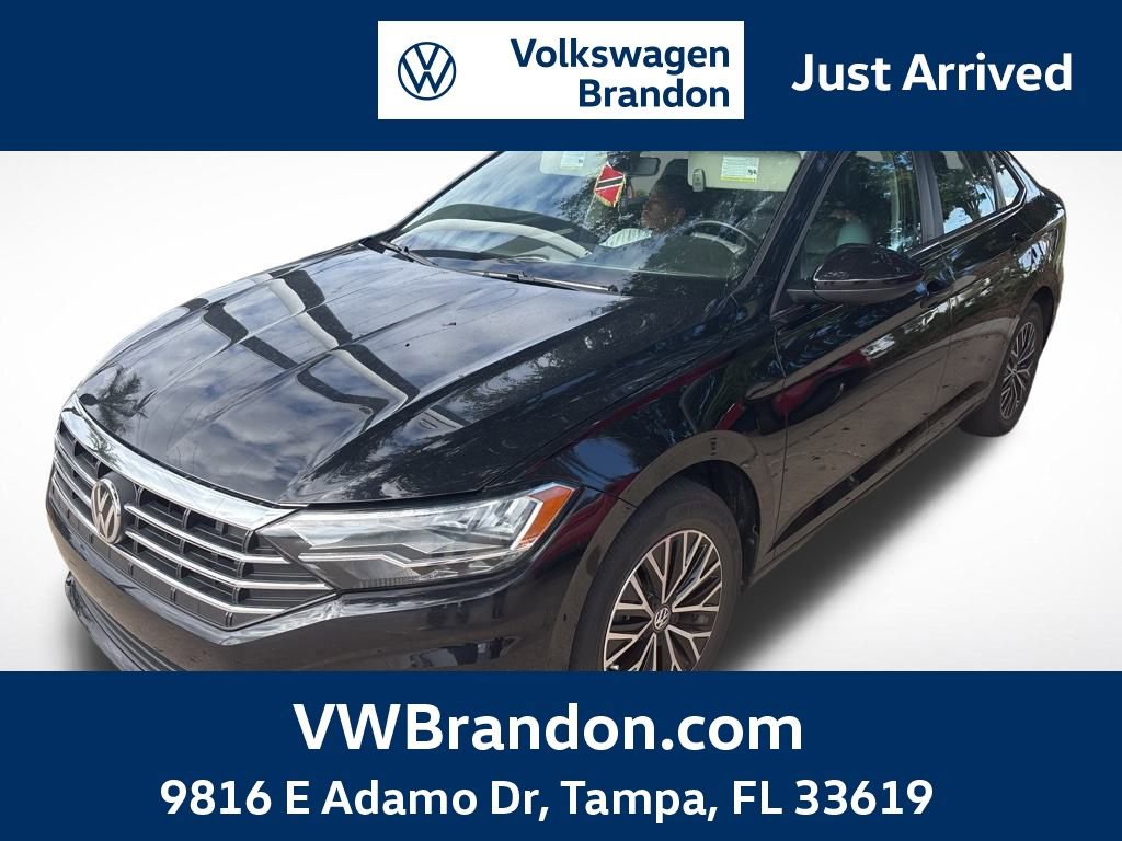 Used 2021 Volkswagen Jetta SE w/ SE Cold Weather Package