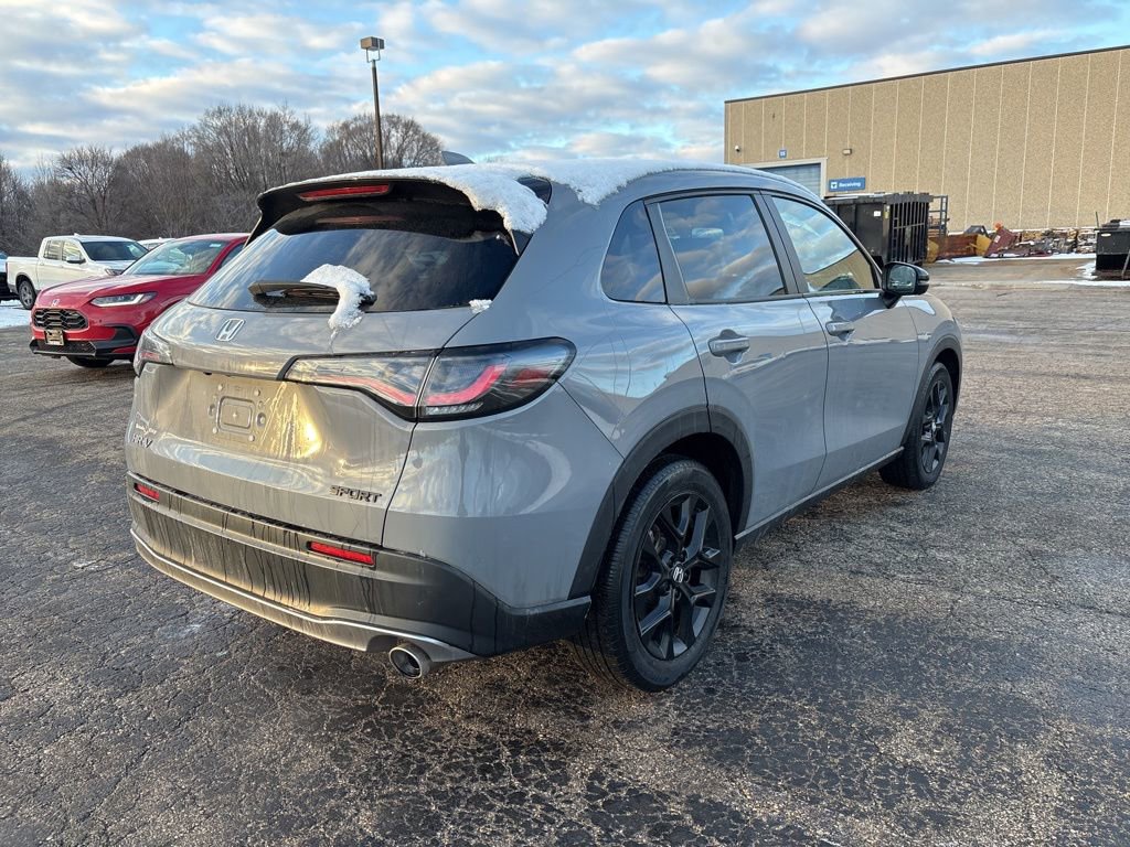 Used 2024 Honda HR-V Sport image 2