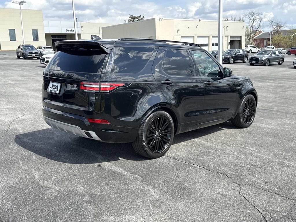 Used 2020 Land Rover Discovery HSE image 27
