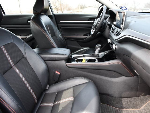 Used 2024 Nissan Altima 2.5 SR image 28