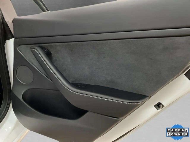 Used 2023 Tesla Model 3 Performance image 75