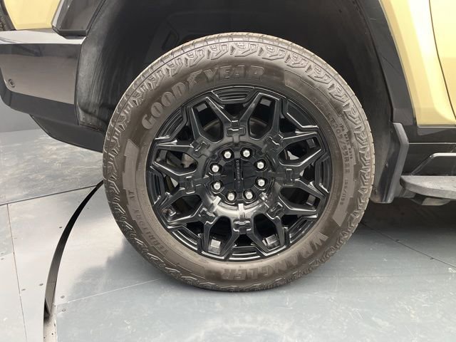 Used 2024 GMC Hummer EV 3X image 8