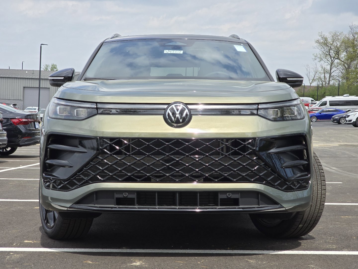 New 2026 Volkswagen Tiguan SE R-Line AWD/4WD image 10