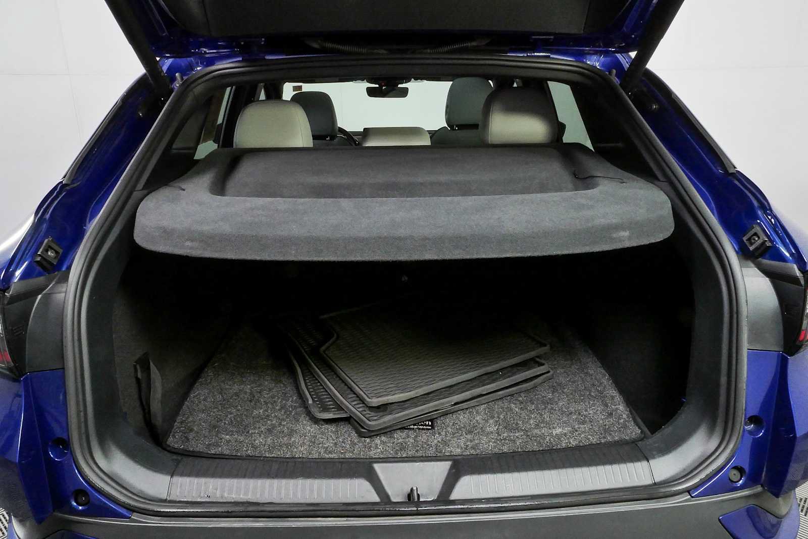 Used 2022 Volkswagen ID.4 Pro S w/ Gradient Package AWD/4WD image 38