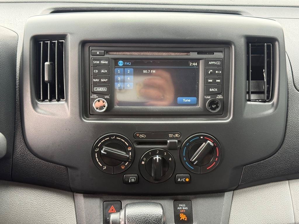 Used 2015 Nissan NV200 SV w/ Technology Package FWD image 23