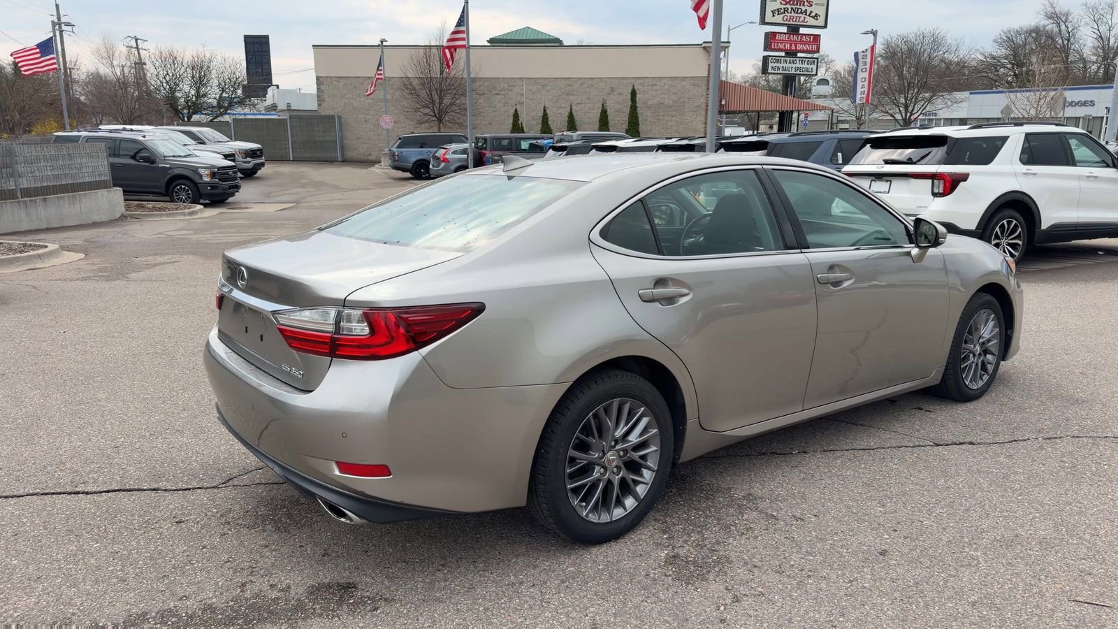 Used 2018 Lexus ES 350 w/ Premier Package image 11