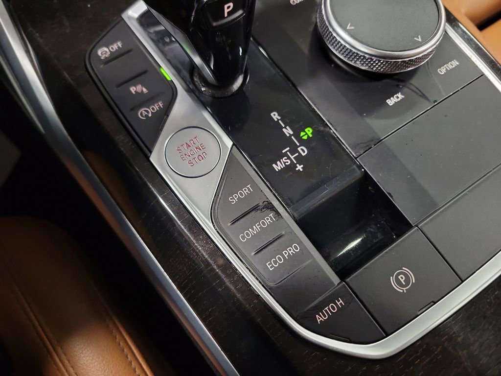 Used 2019 BMW 330i xDrive Sedan w/ Premium Package image 17