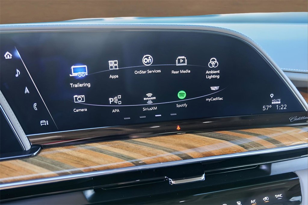 Certified 2024 Cadillac Escalade Premium Luxury Platinum w/ Heavy-Duty Trailer Package image 15