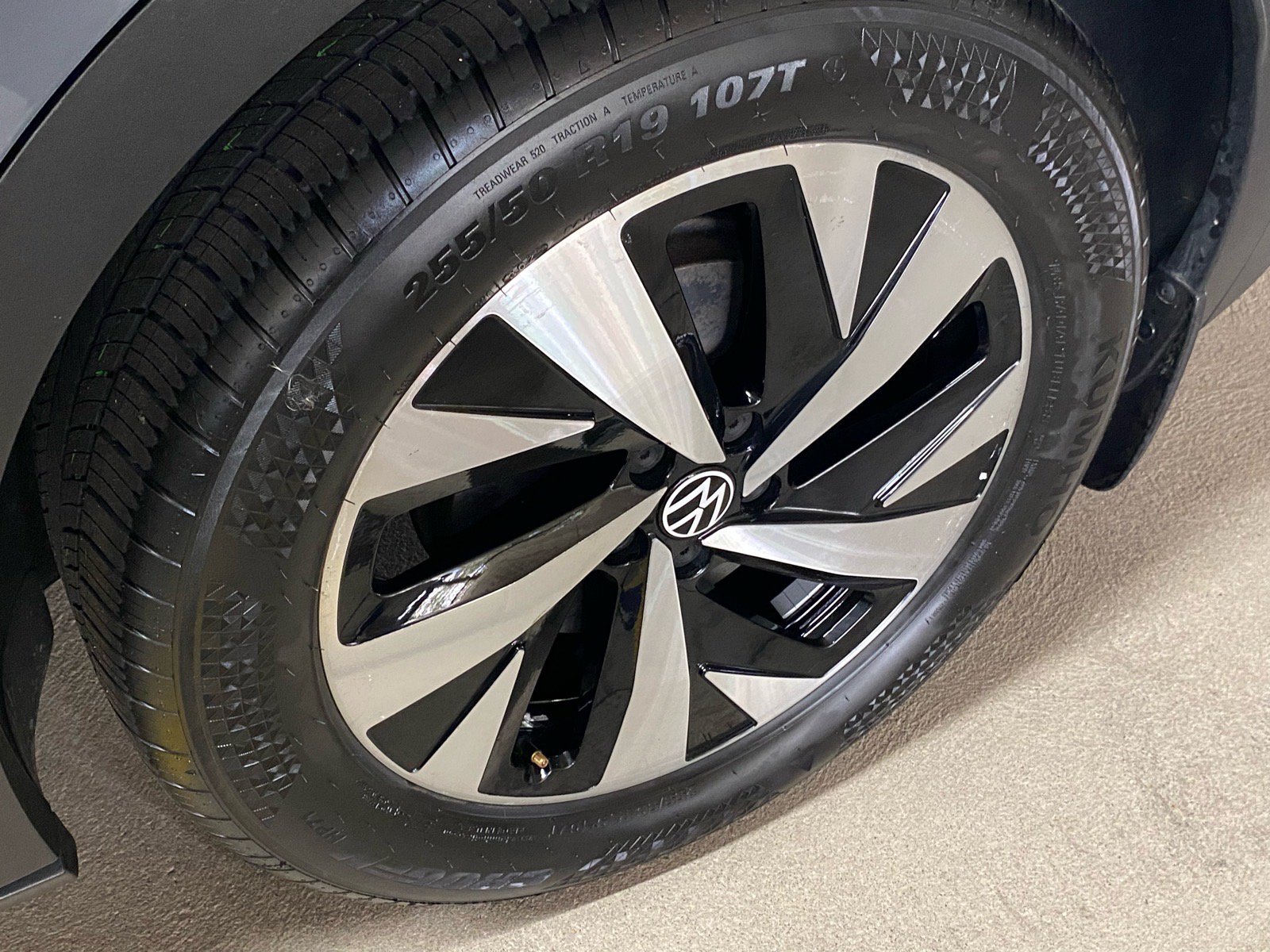 Used 2023 Volkswagen ID.4 Pro RWD image 19