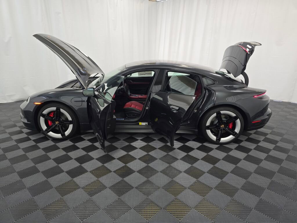 New 2025 Porsche Taycan 4S image 14