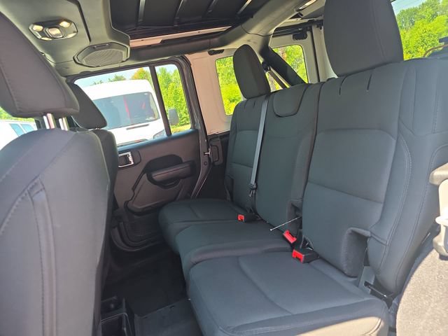 Used 2023 Jeep Wrangler Unlimited Sport w/ Sun And Sound Package AWD/4WD image 14