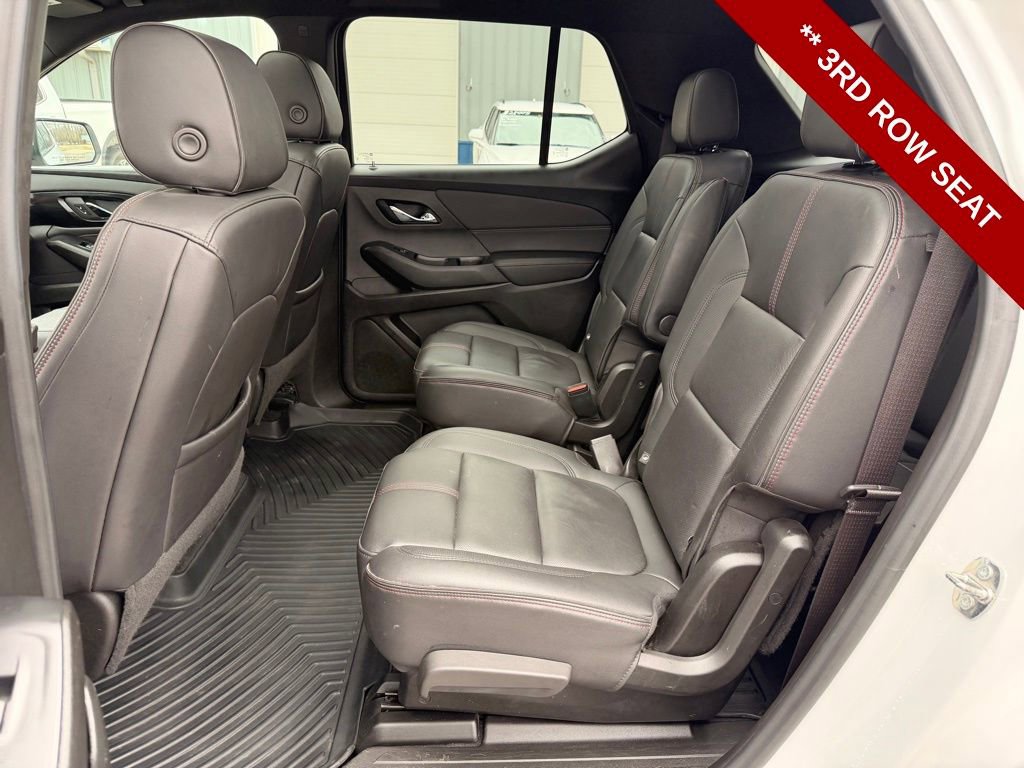 Used 2022 Chevrolet Traverse RS image 11
