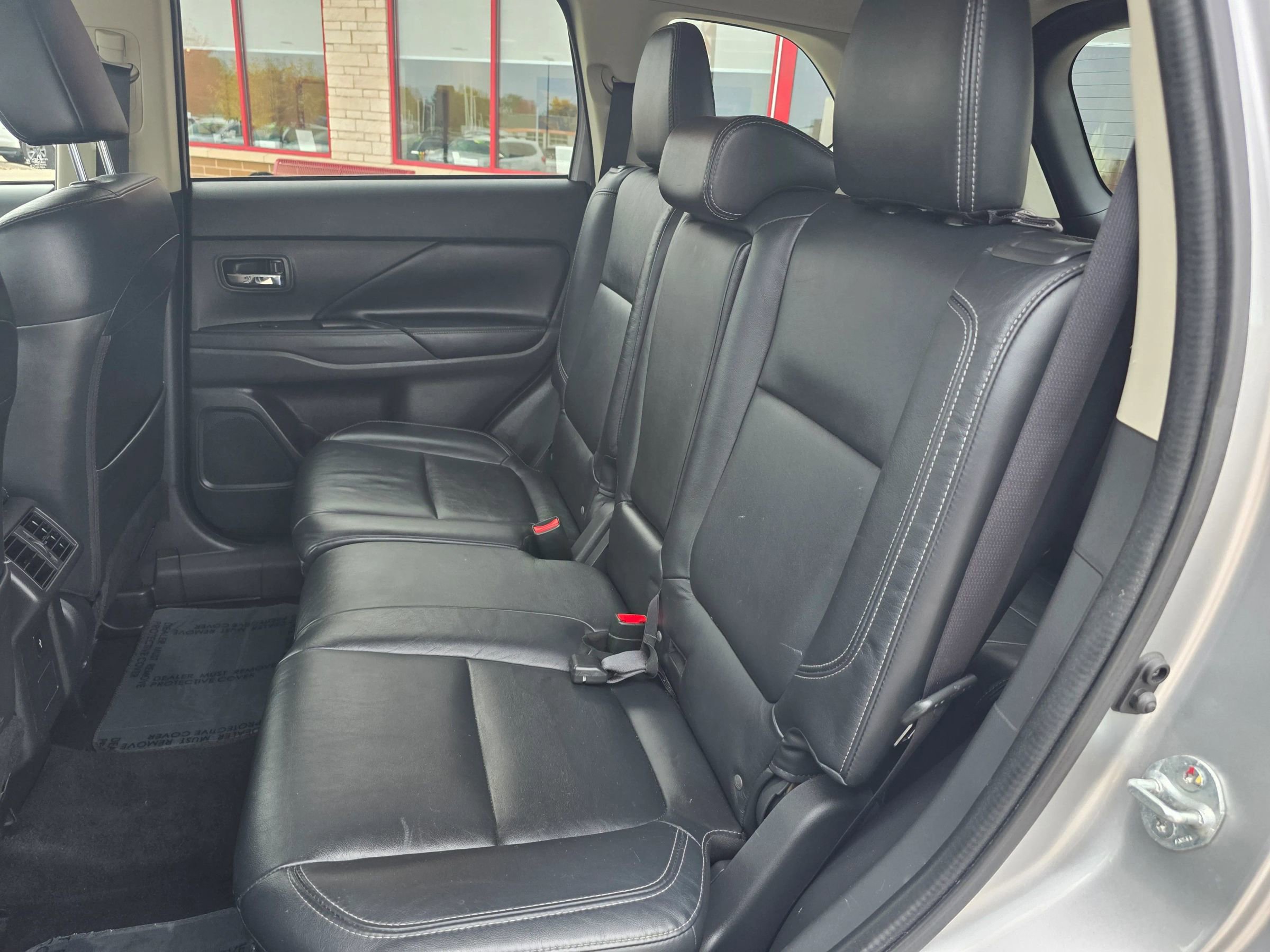 Used 2019 Mitsubishi Outlander SEL image 10