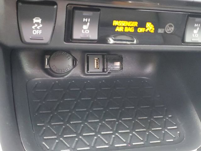 Used 2022 Toyota RAV4 XSE w/ XSE Grade Weather Package image 23