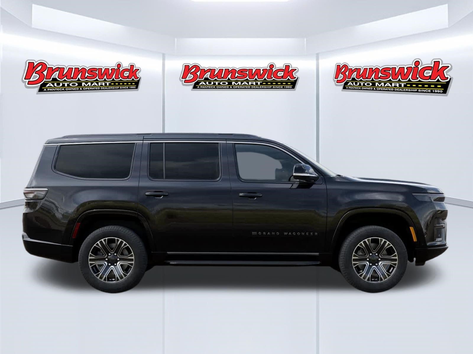 New 2026 Jeep Grand Wagoneer 4WD image 21
