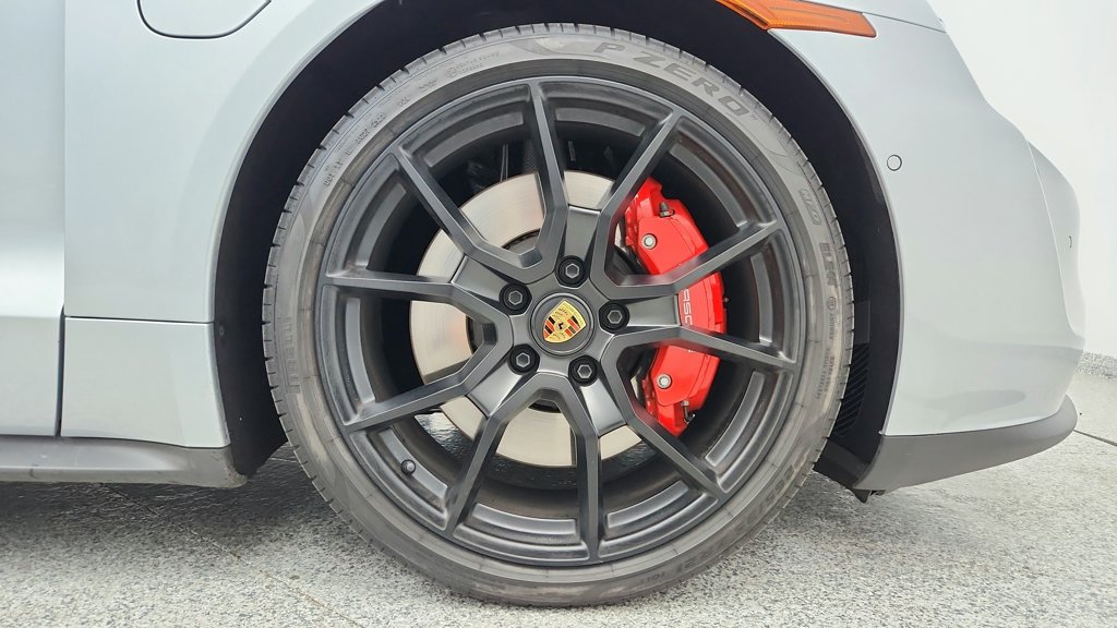Used 2024 Porsche Taycan GTS AWD/4WD image 15