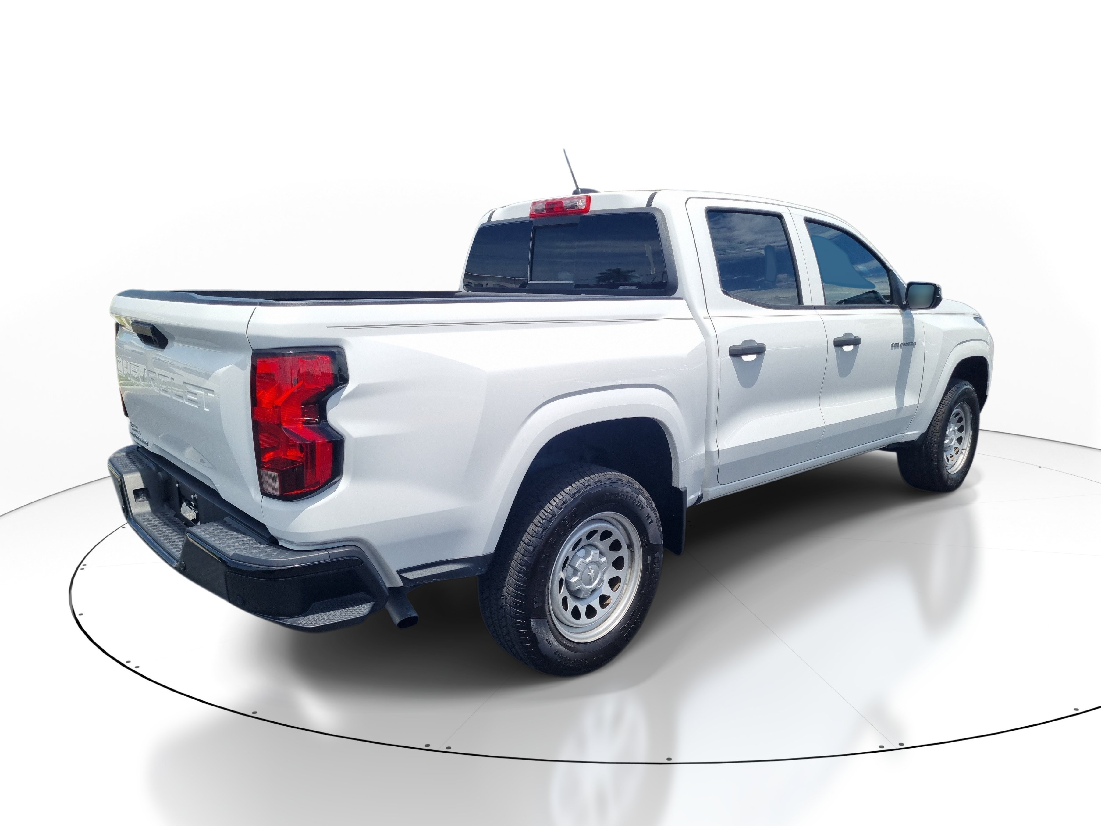 Used 2024 Chevrolet Colorado W/T w/ WT Convenience Package II RWD image 6