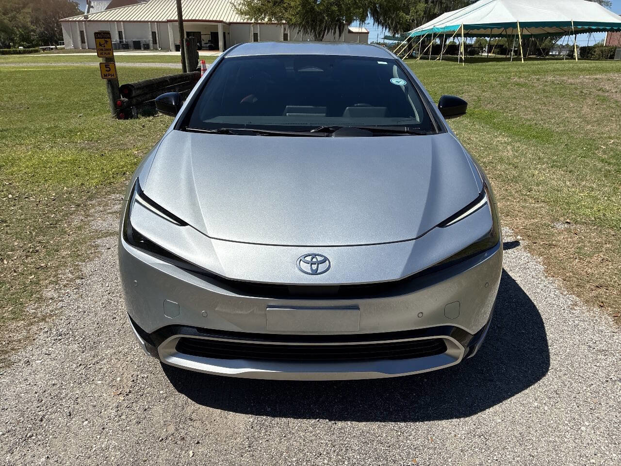 Used 2023 Toyota Prius Prime FWD image 3