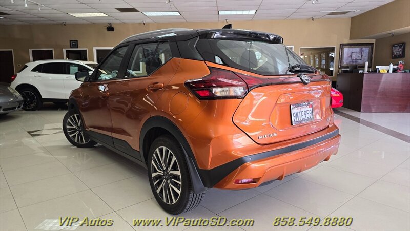 Used 2024 Nissan Kicks SV FWD image 3