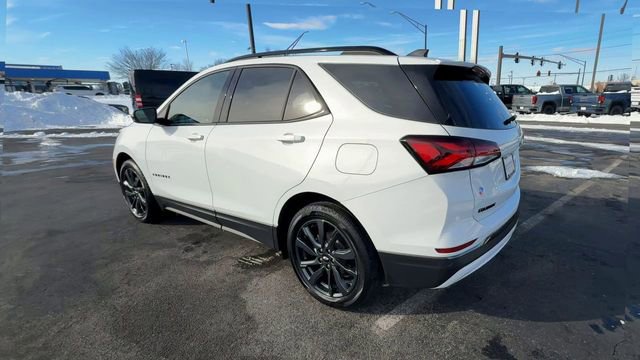 Used 2022 Chevrolet Equinox RS w/ Infotainment Package image 6
