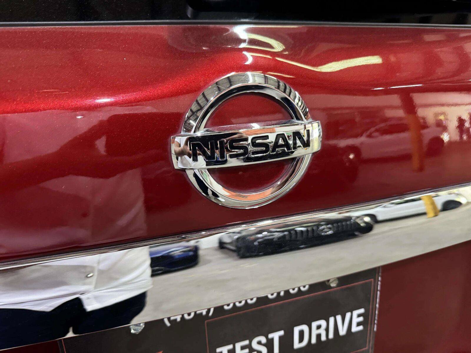 Used 2019 Nissan Pathfinder SL FWD image 45