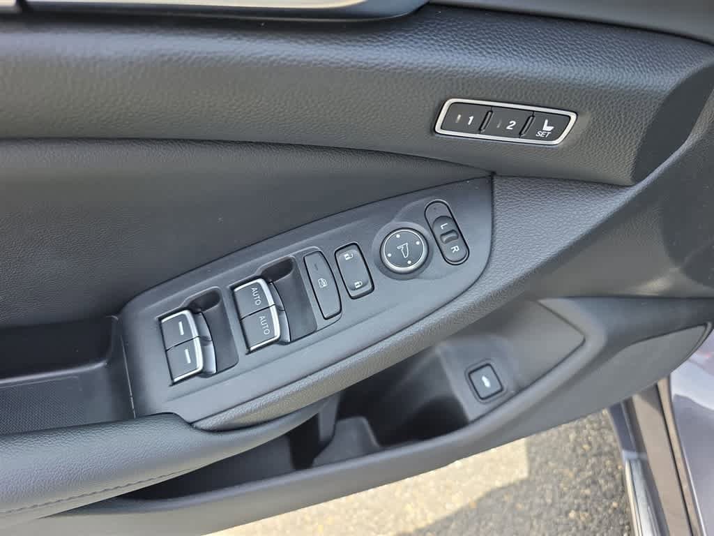 Certified 2022 Honda Accord Touring image 19
