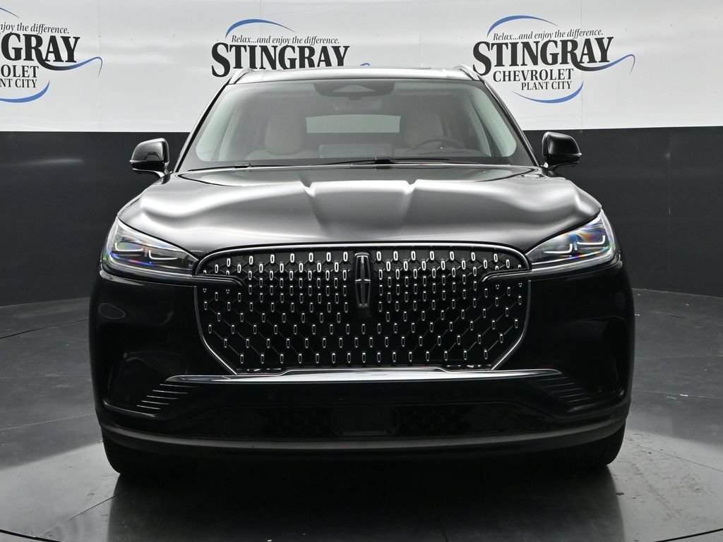 Used 2026 Lincoln Aviator Reserve AWD/4WD image 2