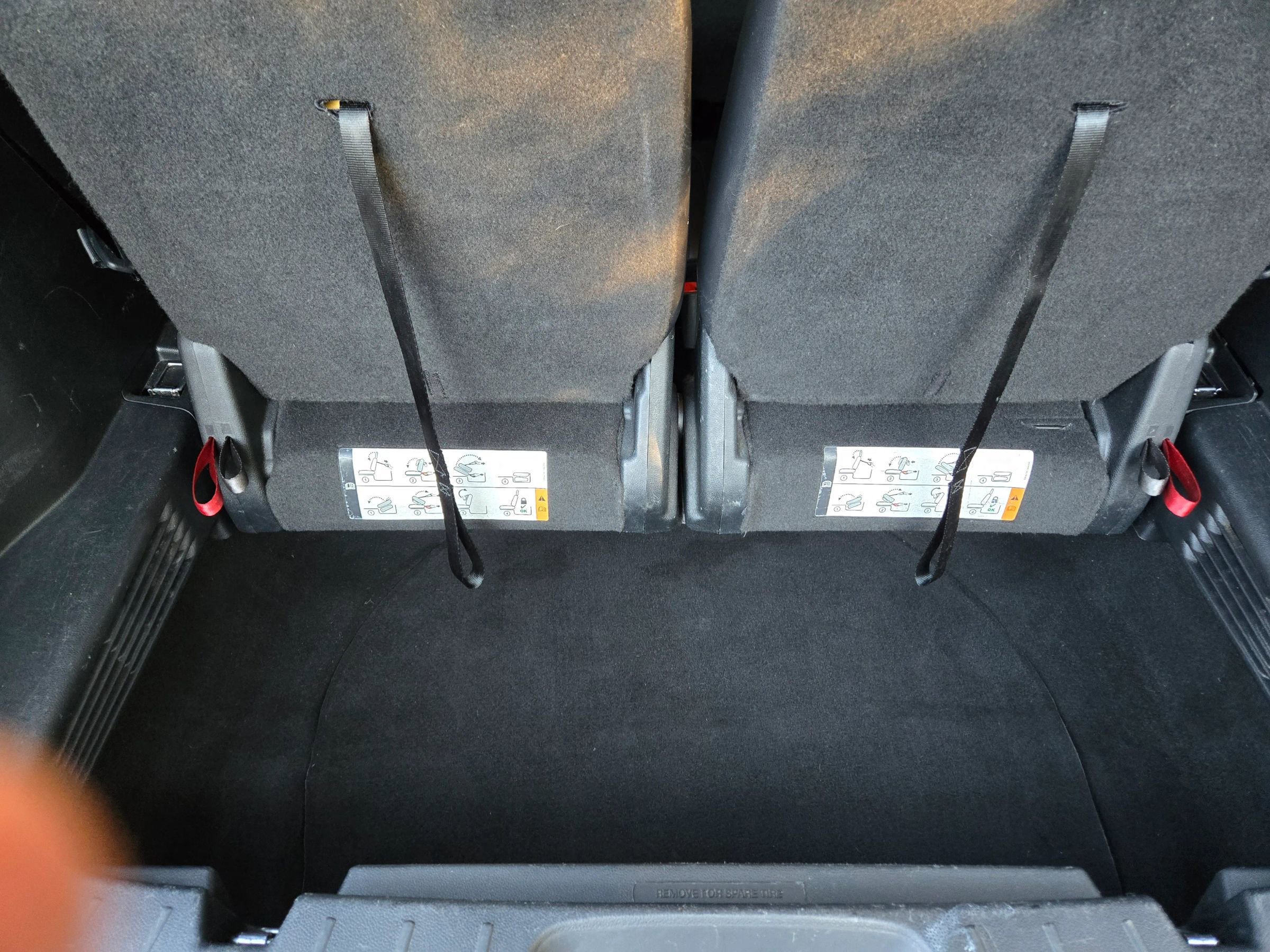 Used 2017 Ford Explorer XLT w/ Equipment Group 202A image 20