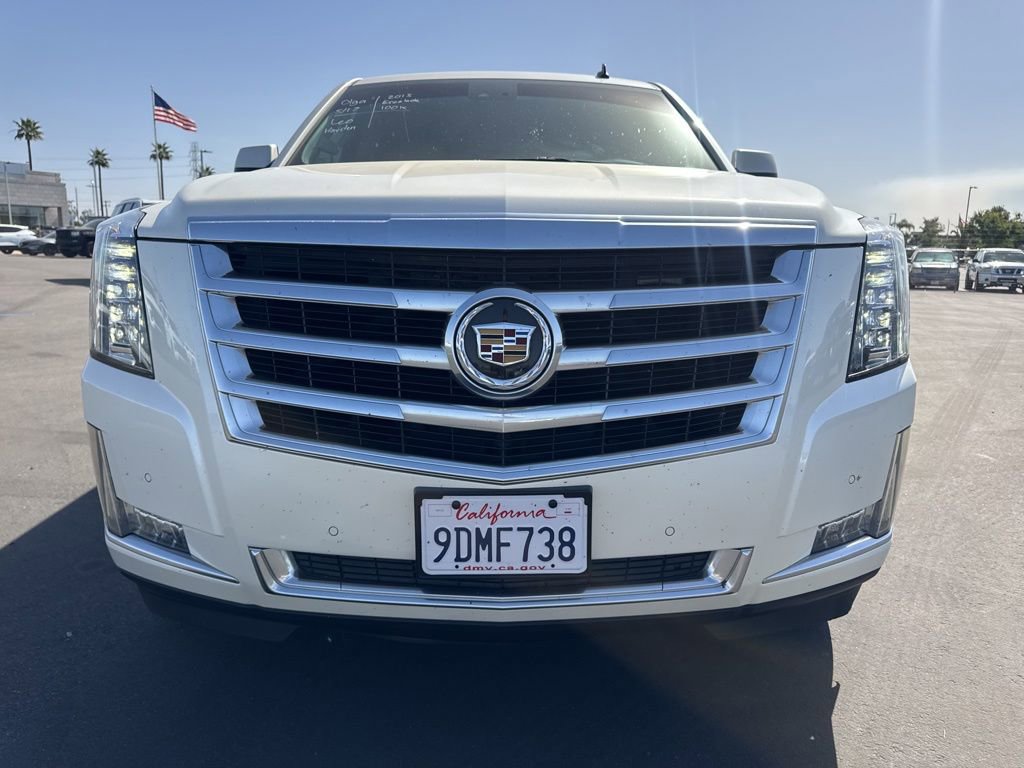 Used 2015 Cadillac Escalade Luxury AWD/4WD image 6